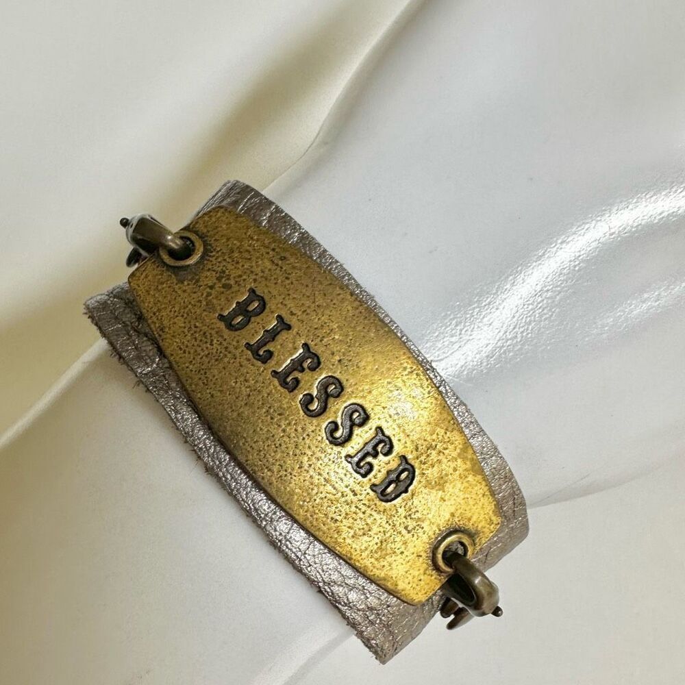 Lenny & Eva leather Blessed message bracelet